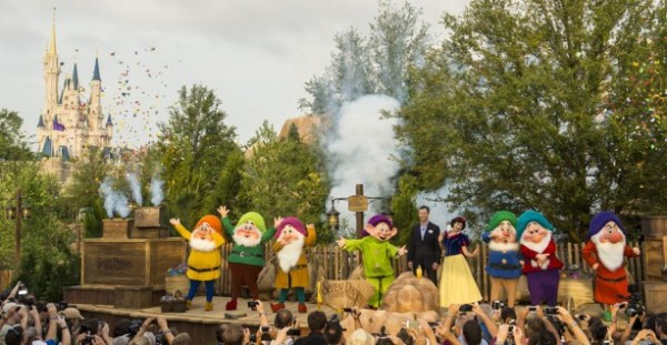Seven Dwarfs Mine Train_Cerimonia